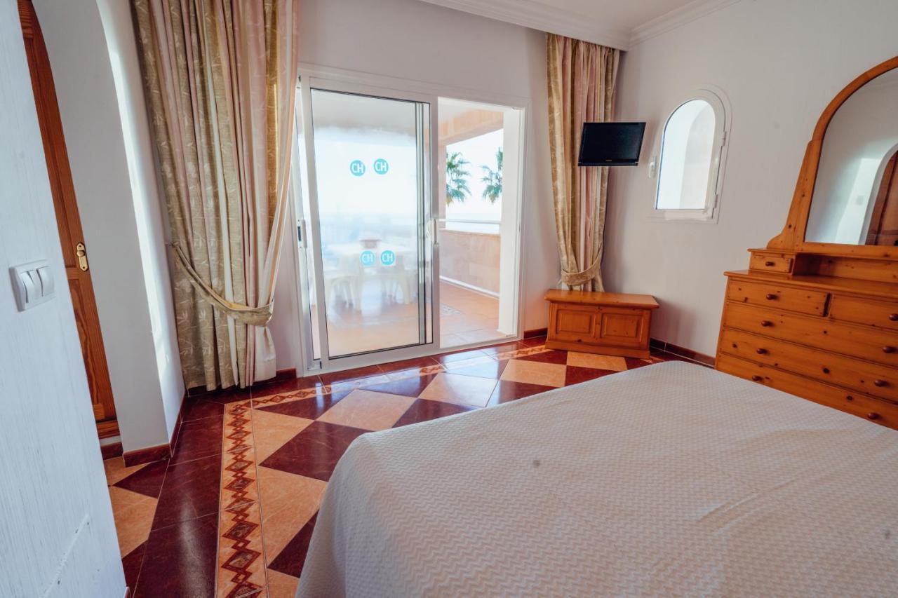 Apartamentos Punta Prima Beach Zewnętrze zdjęcie